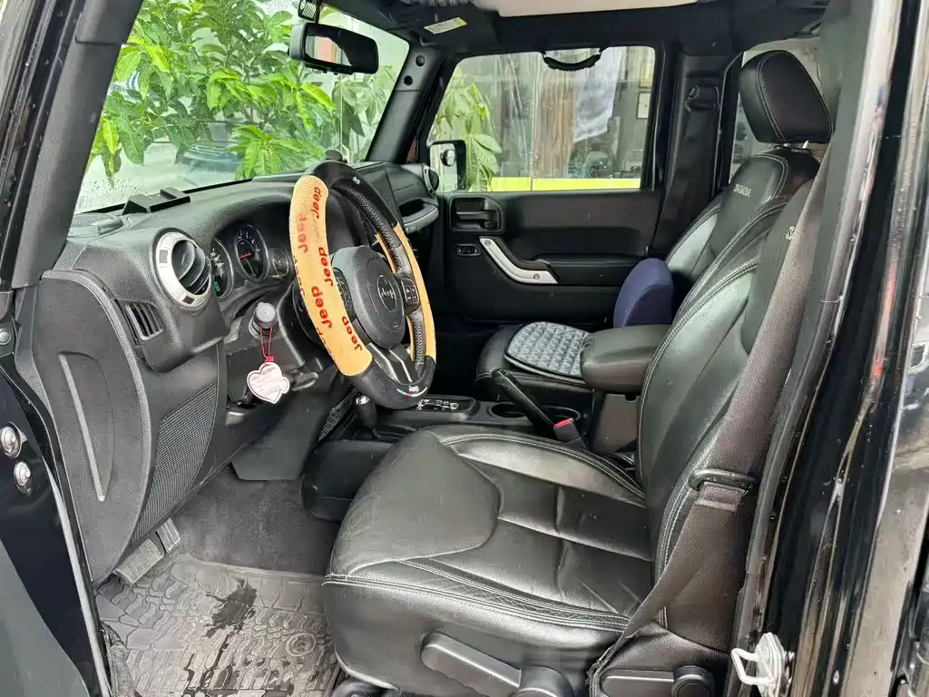 Jeep Wrangler — миниатюра 3