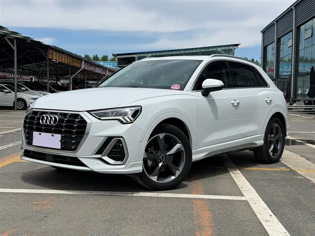 Audi Q3 2022 35 TFSI Fashion Dynamic Type