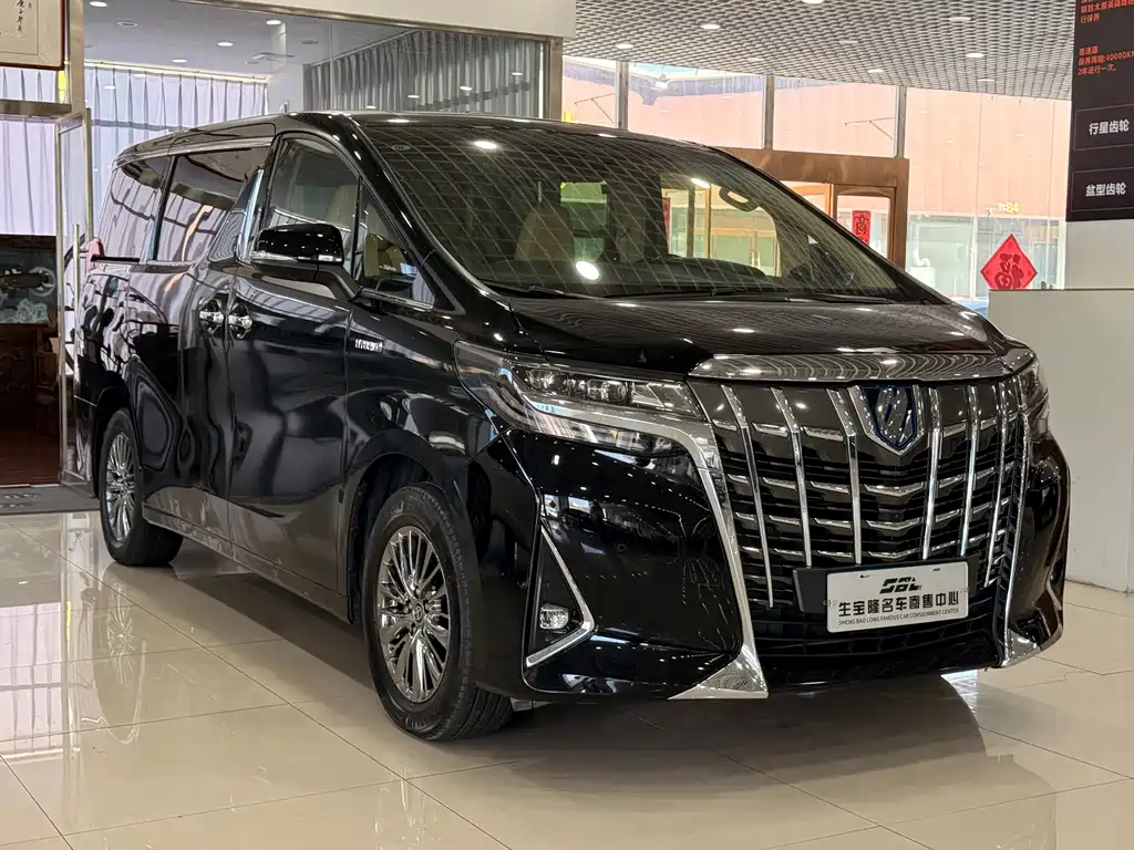 Toyota Alphard — миниатюра 4