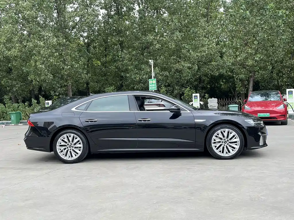 Audi A7L — миниатюра 4