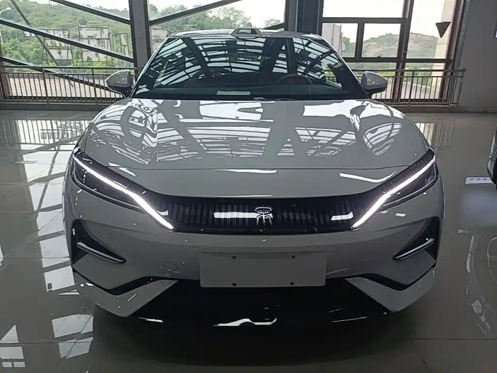BYD Song L EV L EV 2025 Smart Drive 662km