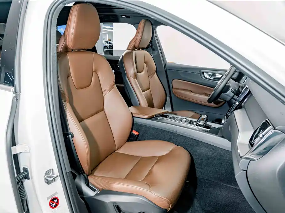 Volvo XC60 — миниатюра 18