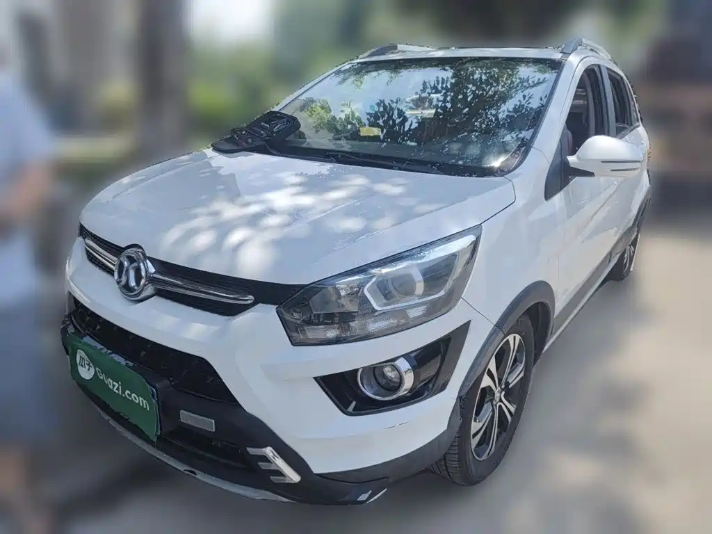 BAIC Senova X25