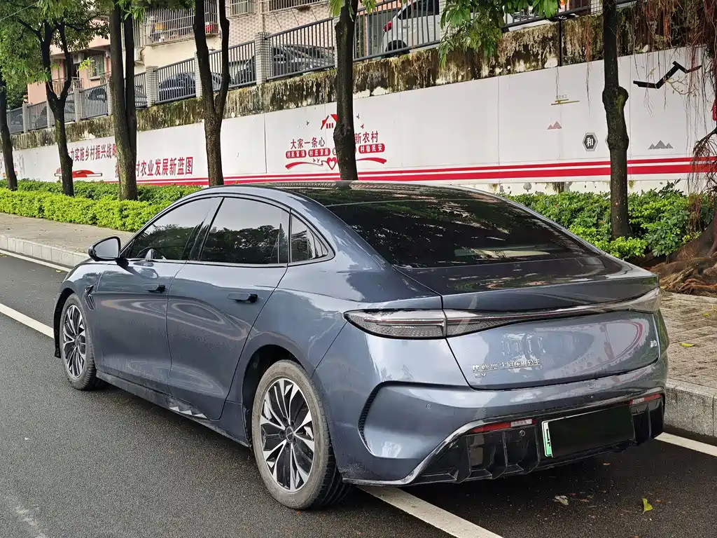 BYD Seal — миниатюра 7