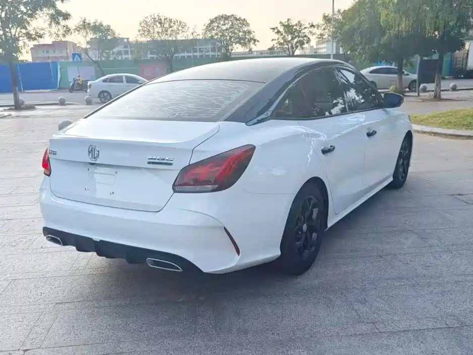 MG MG5 — миниатюра 8