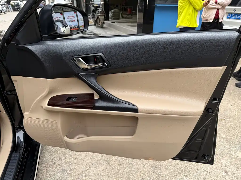 Toyota Reiz — миниатюра 22