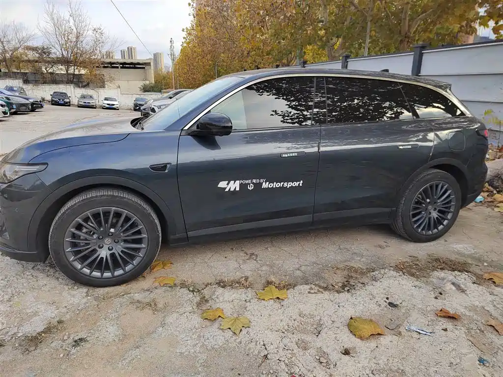 ZERO-RUNNING CAR ZERO RUN C11