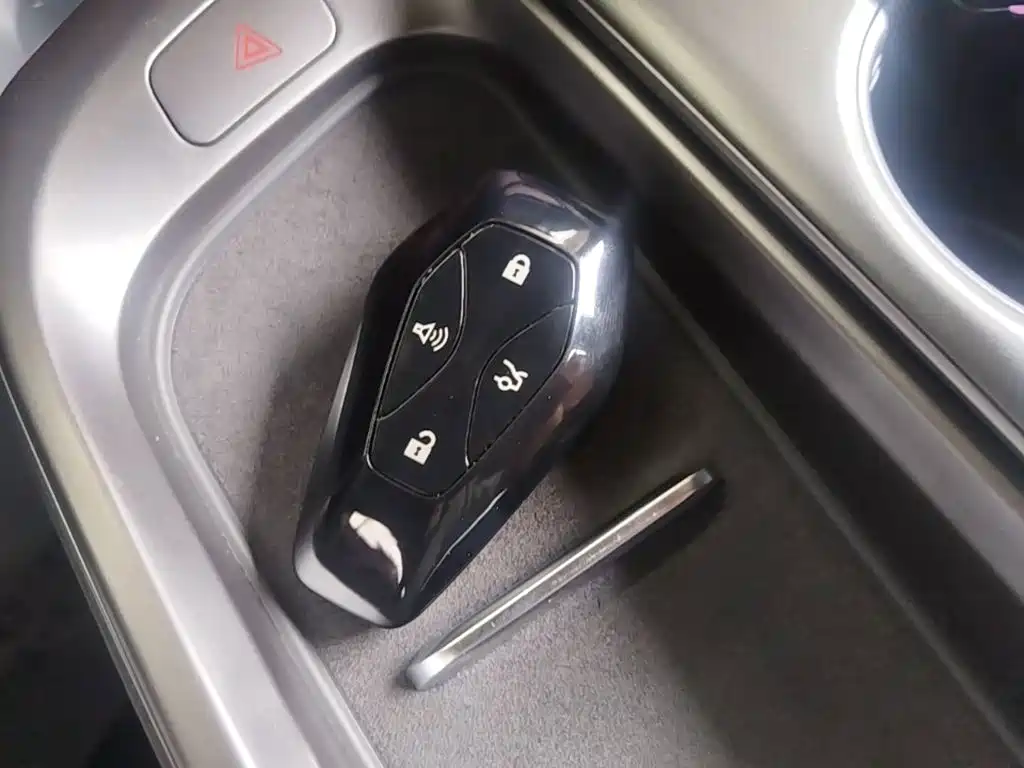 ARCFOX Alpha T5 — миниатюра 9