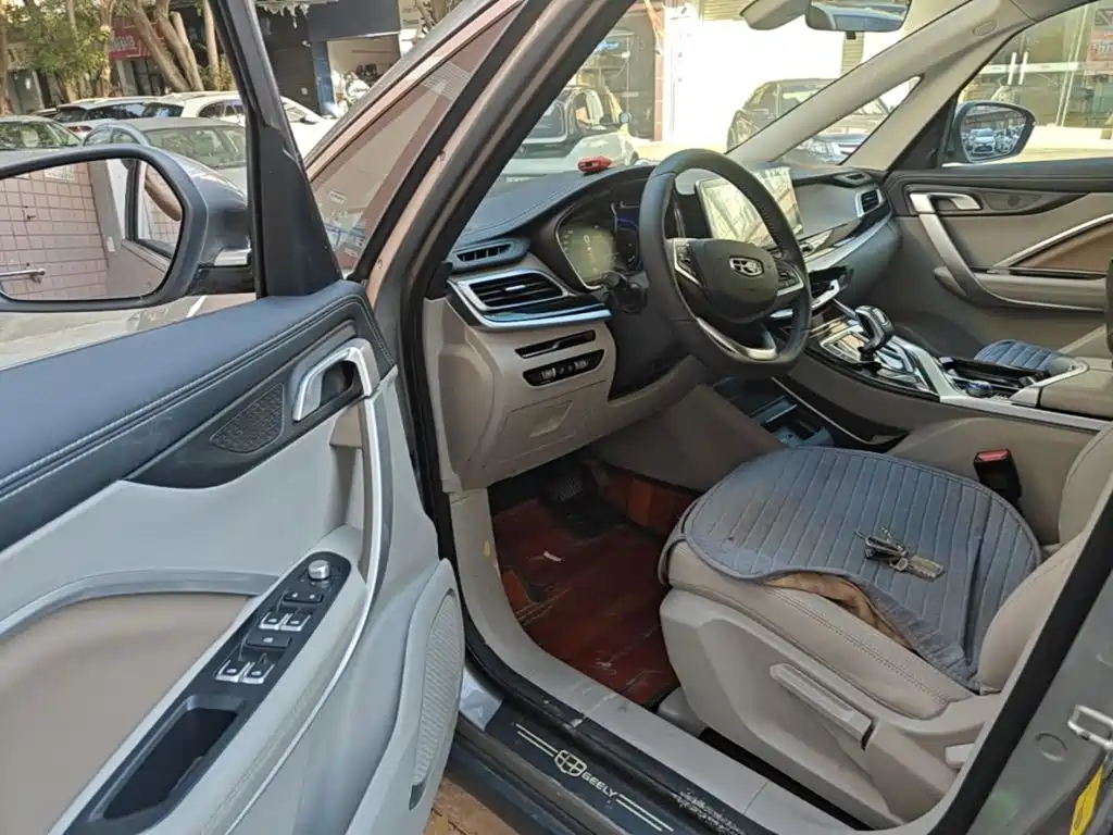 Geely Jia Ji New Energy — миниатюра 15