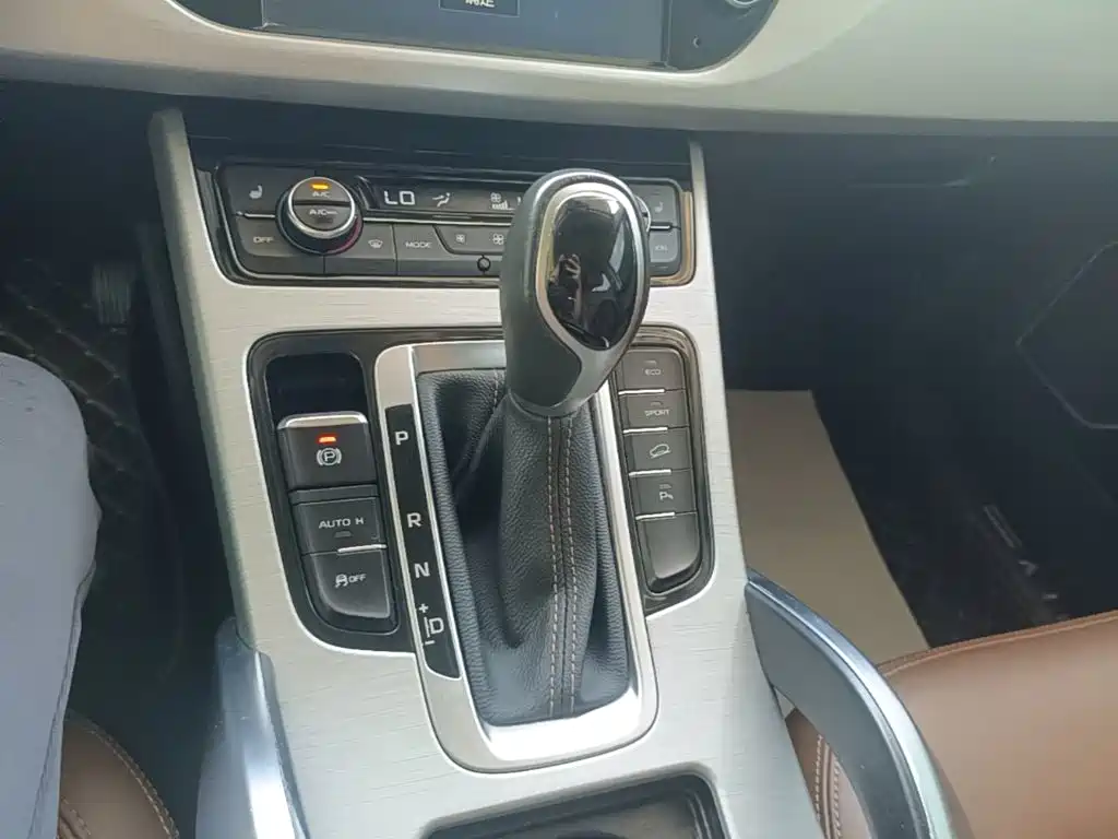 Geely Boyue — миниатюра 14