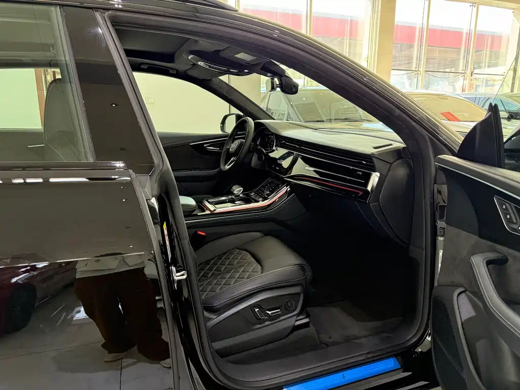 Audi Q8 — миниатюра 9