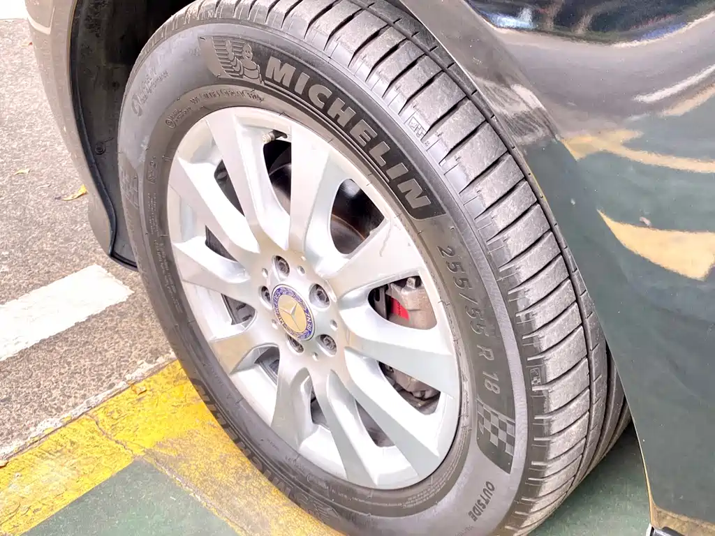 MERCEDES-BENZ R CLASS