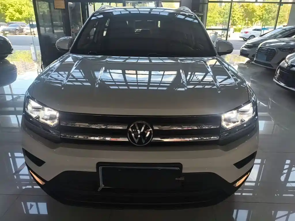 Volkswagen Tharu — миниатюра 3