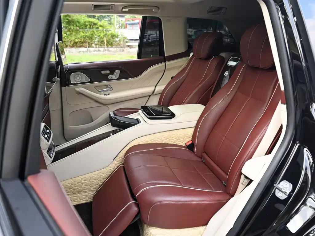 Mercedes-Benz GLS — миниатюра 8