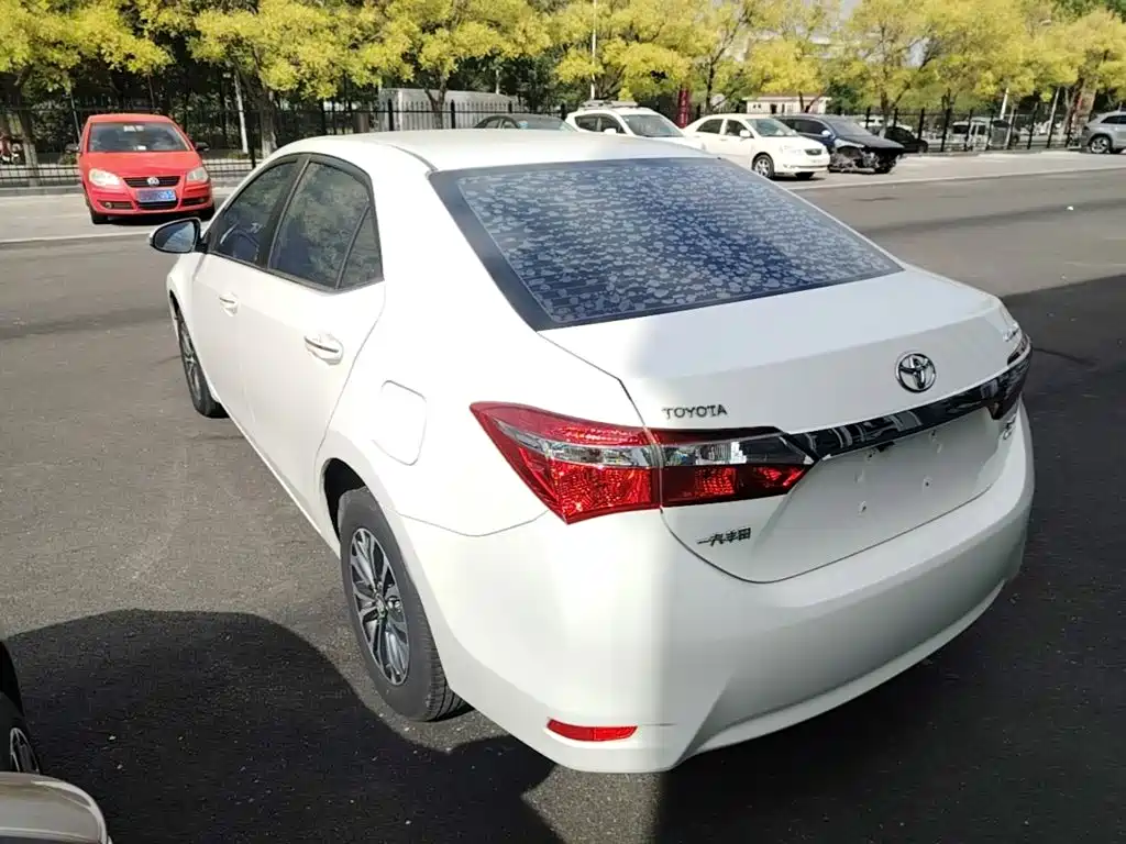 Toyota Corolla — миниатюра 5