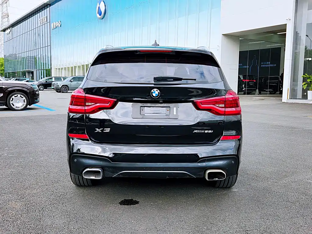 BMW X3 — миниатюра 11
