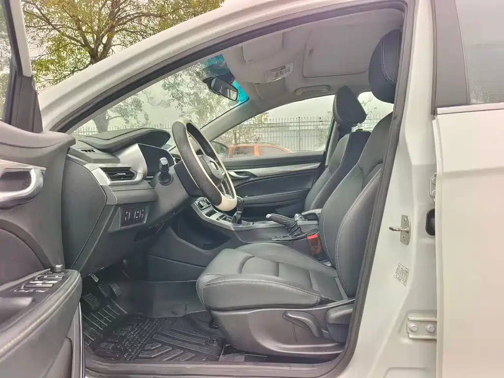 GEELY AUTOMOBILE EMGRAND