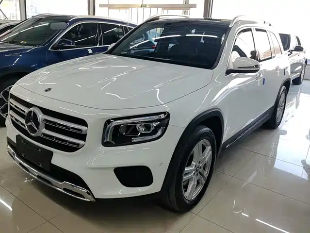 MERCEDES BENZ GLB