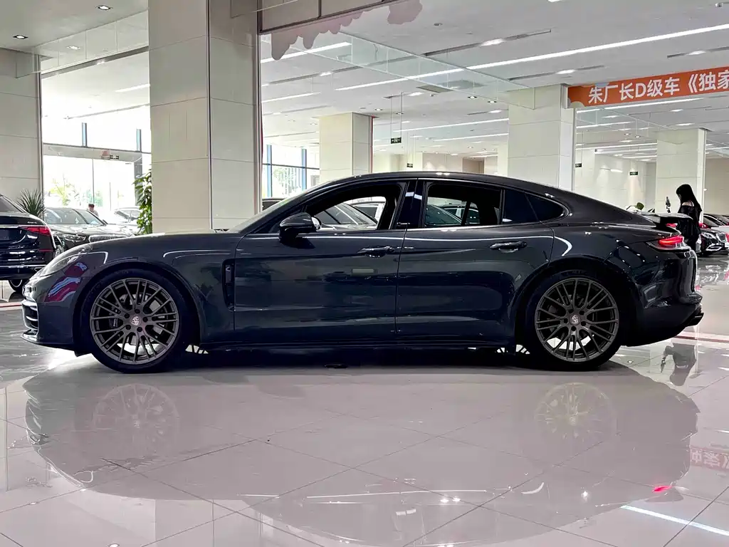 Porsche Panamera — миниатюра 3