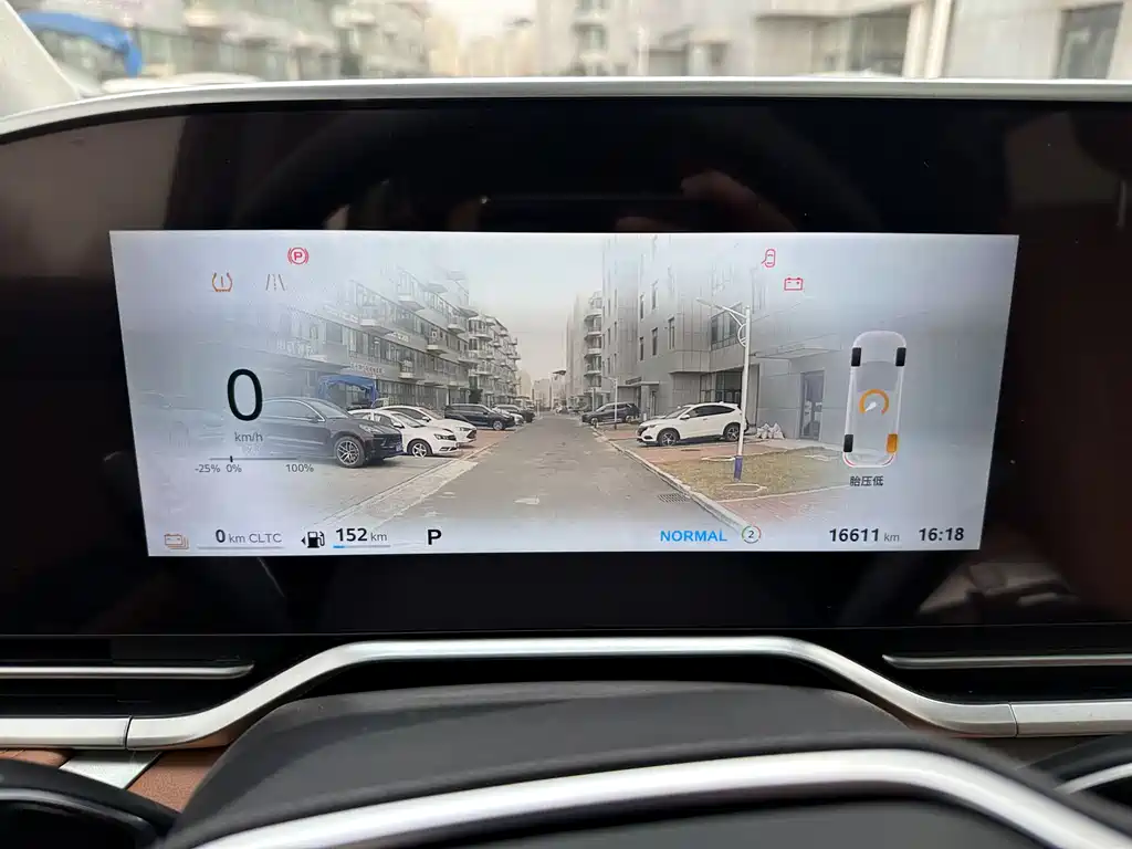 SAIC MAXUS EVERYONE 9