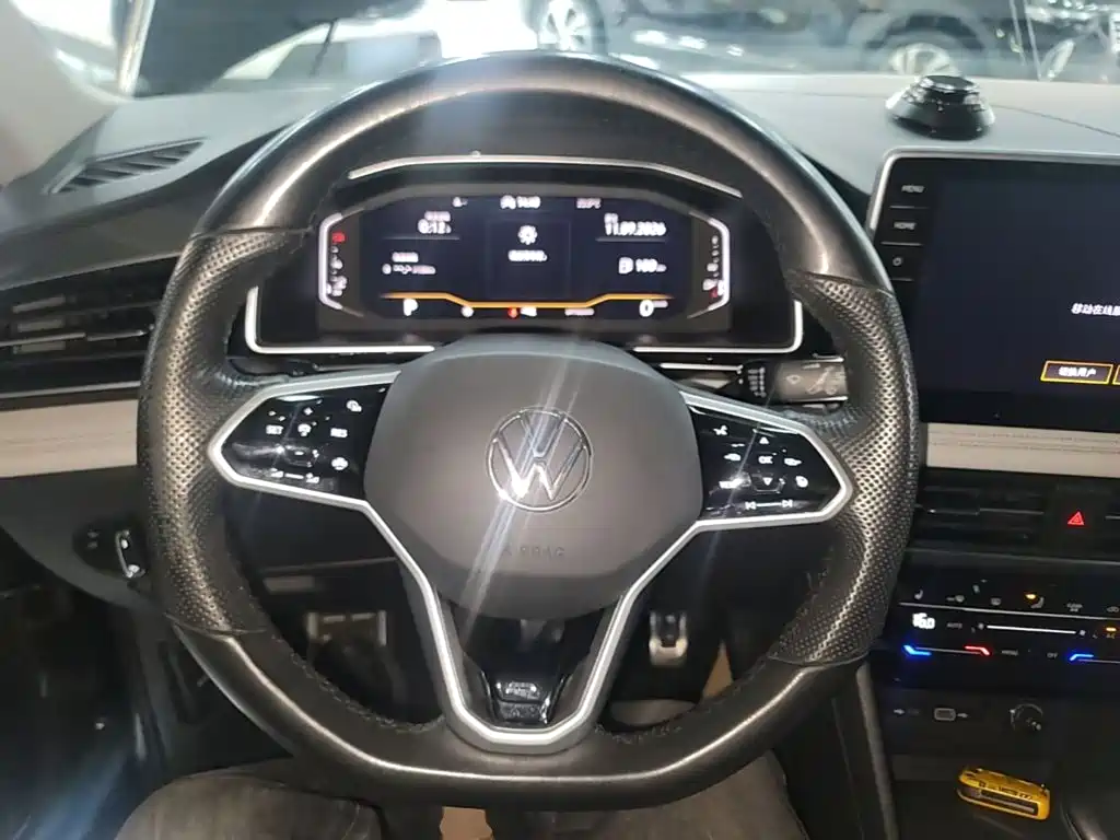 Volkswagen Tiguan L — миниатюра 11