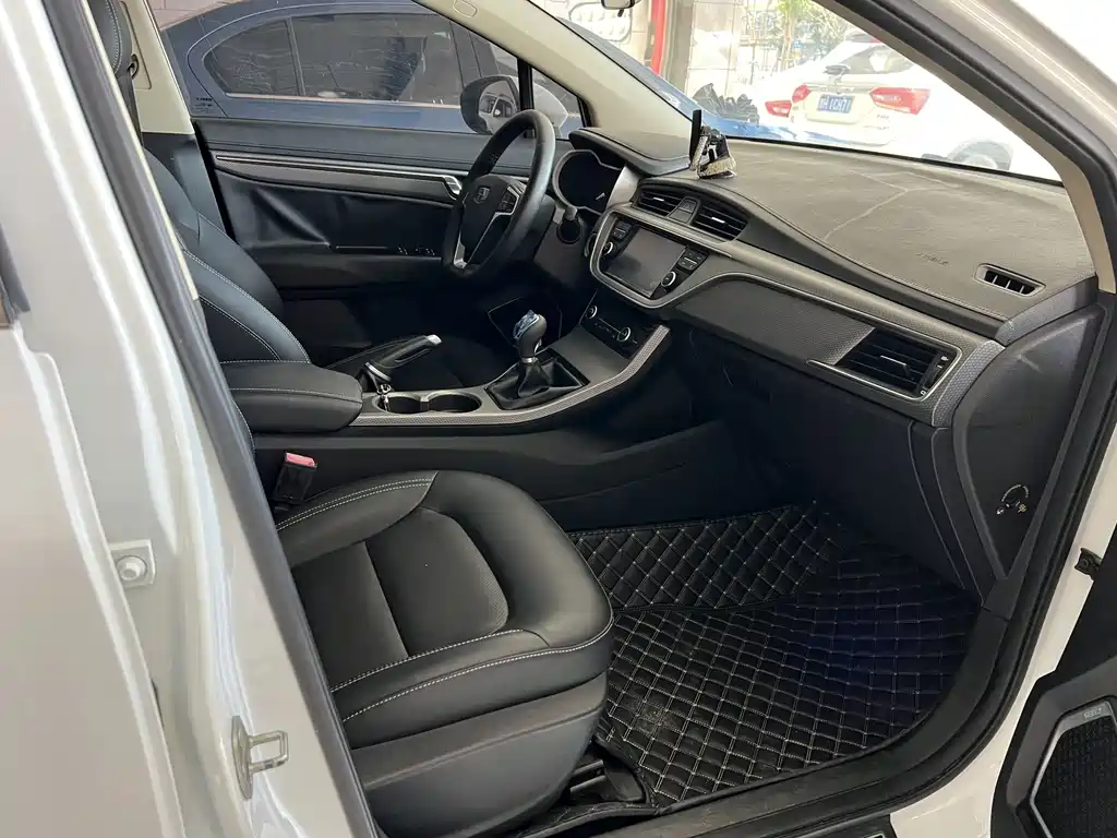 Geely Emgrand GS — миниатюра 11