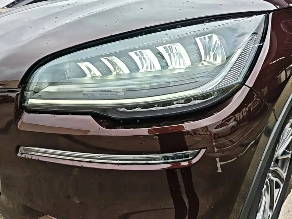 Lincoln Aviator (Import) — миниатюра 24