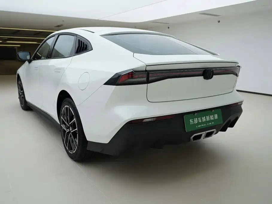 Changan UNI-V iDD — миниатюра 3