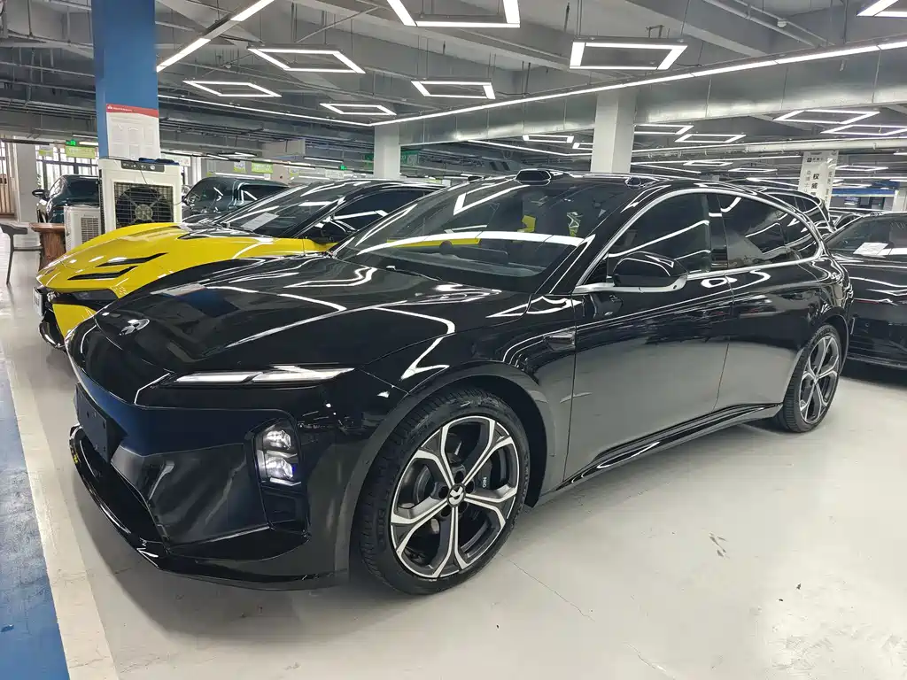 NIO ET5T