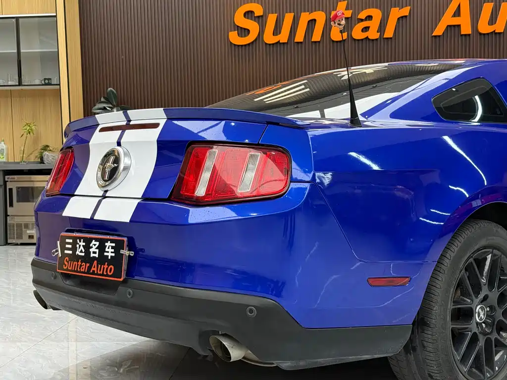 Ford Mustang 2012 3.7L V6 AT Luxury