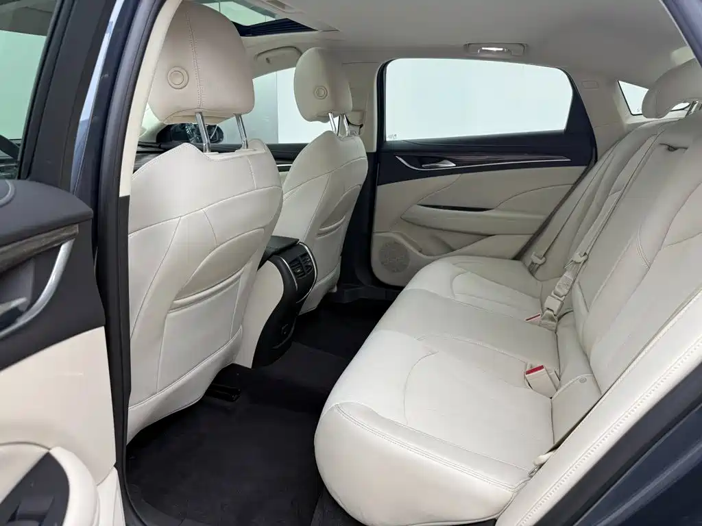 Buick LaCrosse — миниатюра 7