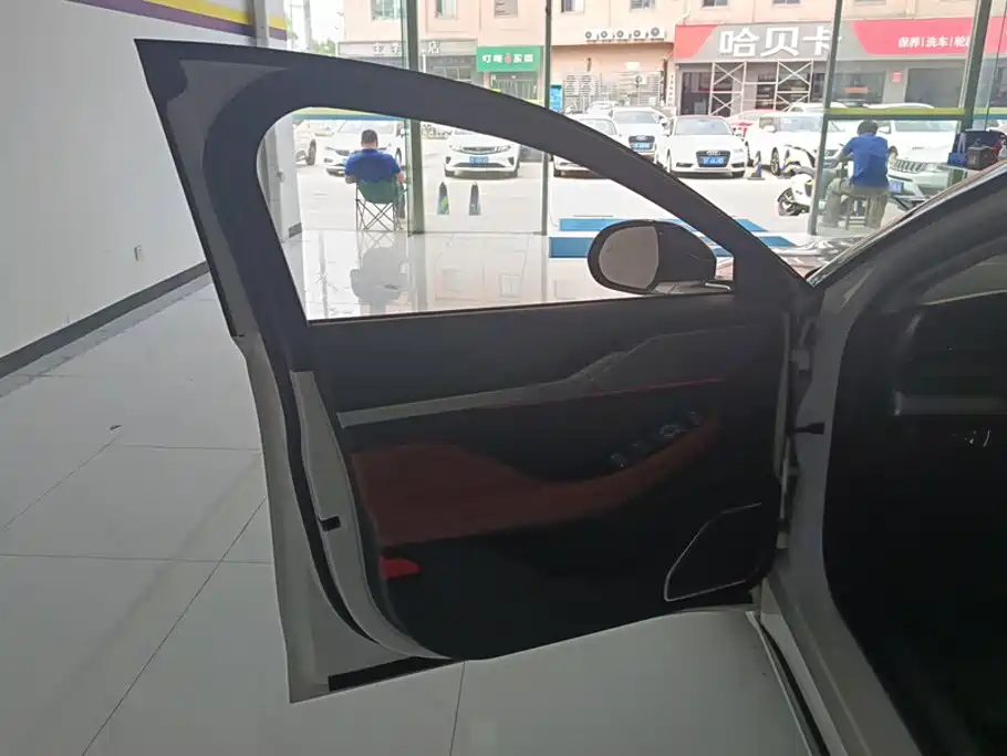 Lincoln Z — миниатюра 7