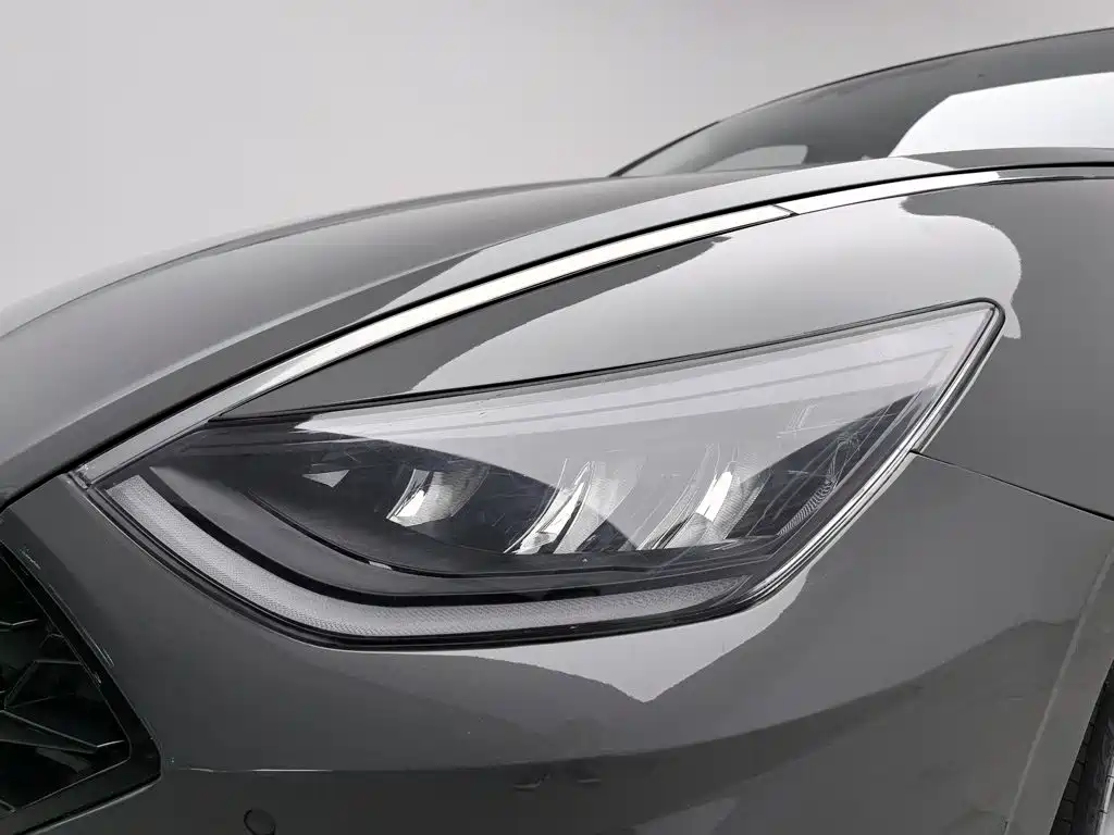 Hyundai Sonata — миниатюра 7