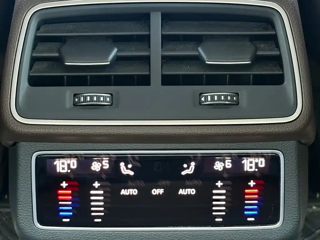 Audi A7L — миниатюра 13