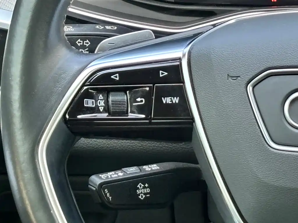 Audi A7L — миниатюра 15