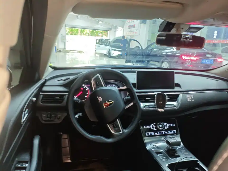 Hongqi Hongqi H5 — миниатюра 9