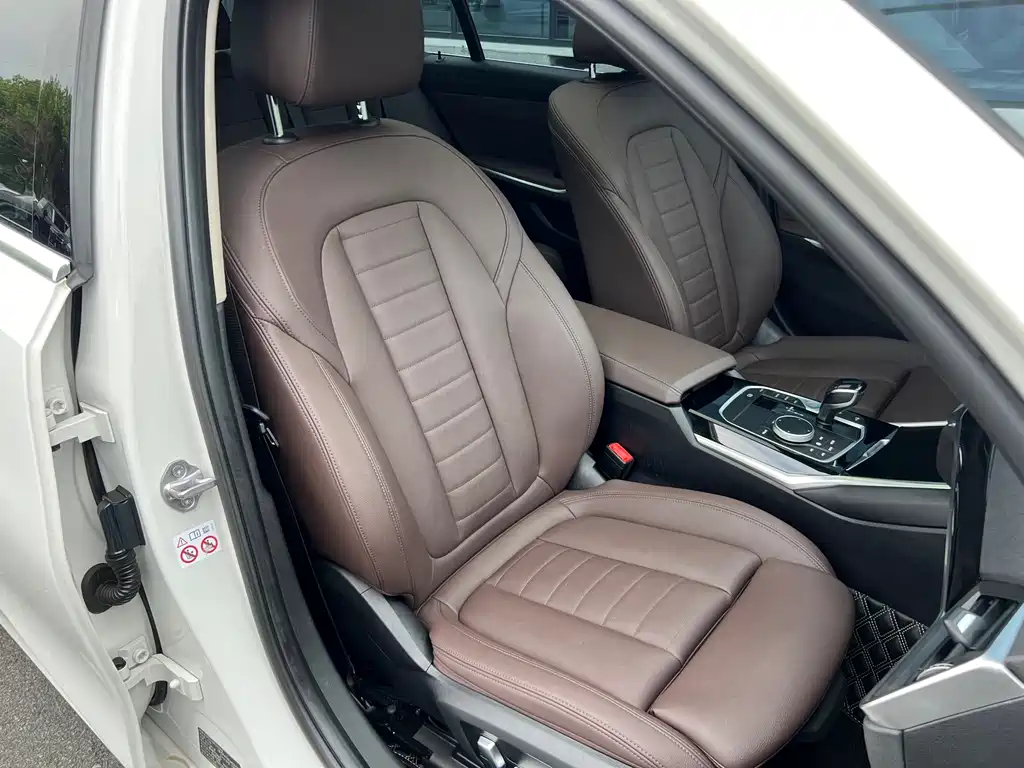 BMW 3 Series — миниатюра 6
