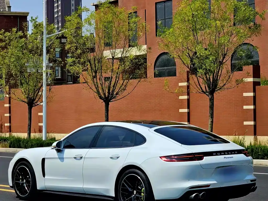 Porsche Panamera — миниатюра 4