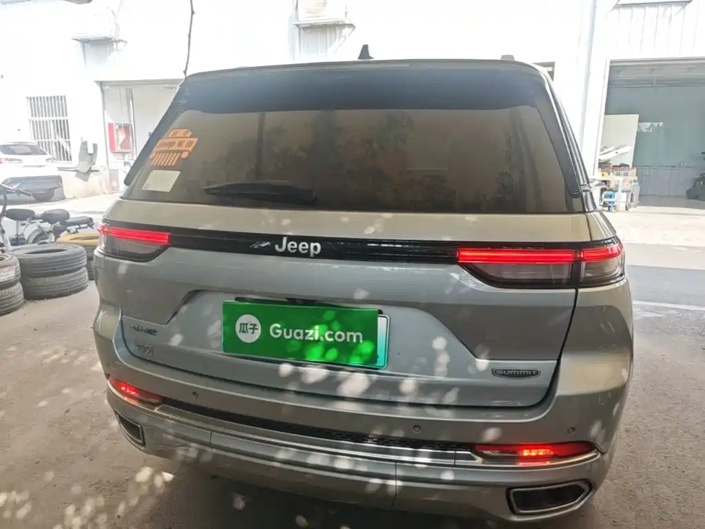 Jeep Grand Cherokee 4xe (Import) — миниатюра 6