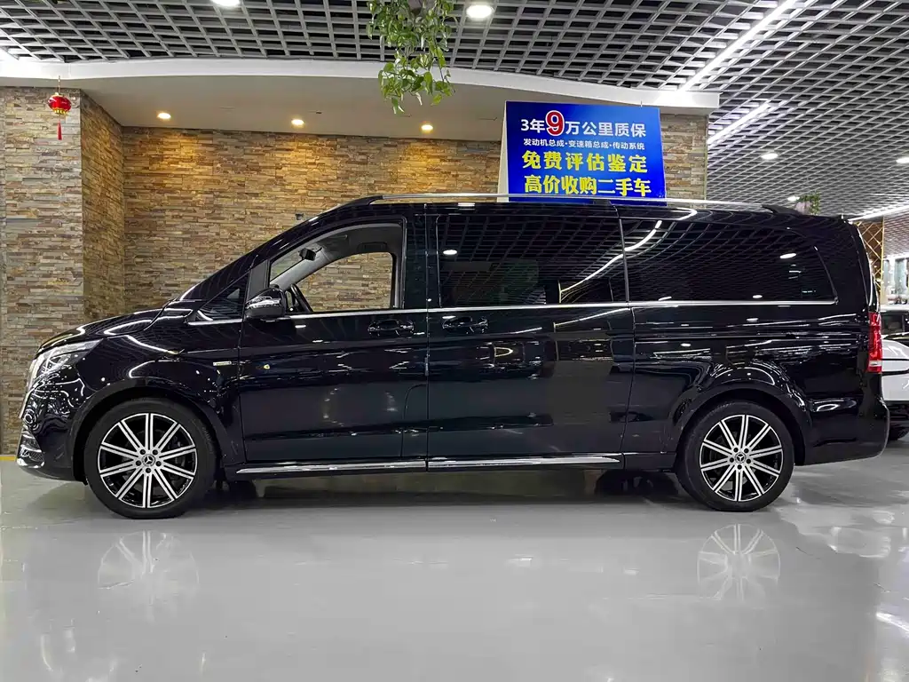Mercedes-Benz V-Class — миниатюра 3