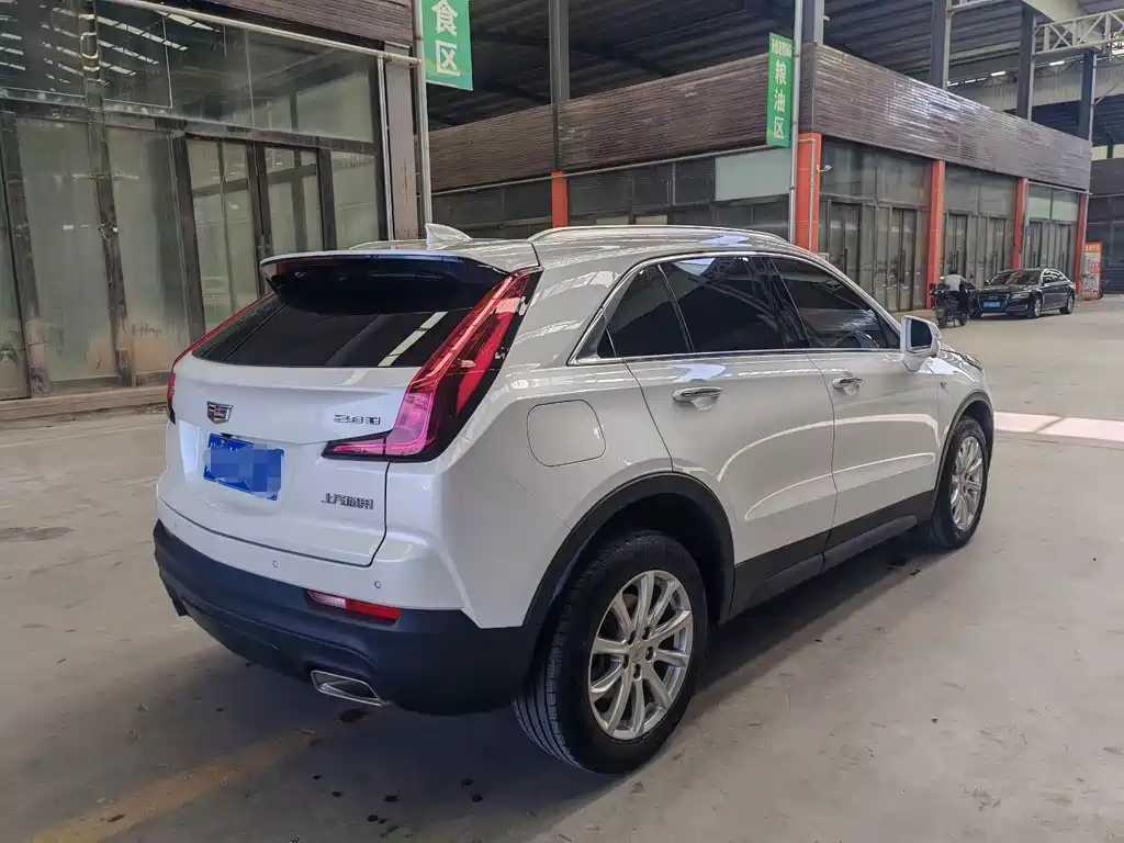 Cadillac XT4 — миниатюра 6