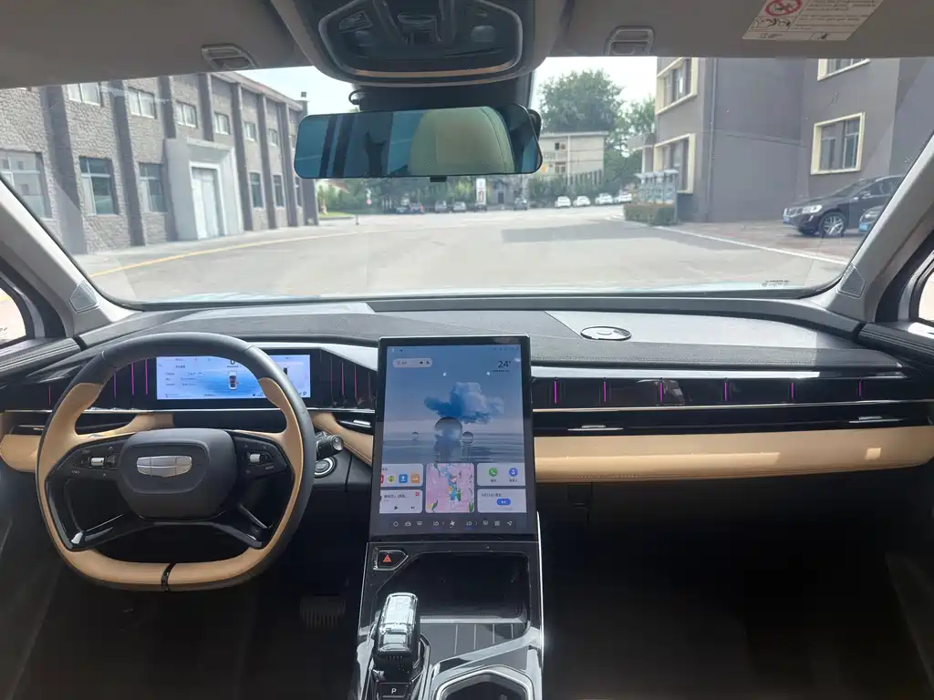 Geely Boyue L — миниатюра 12