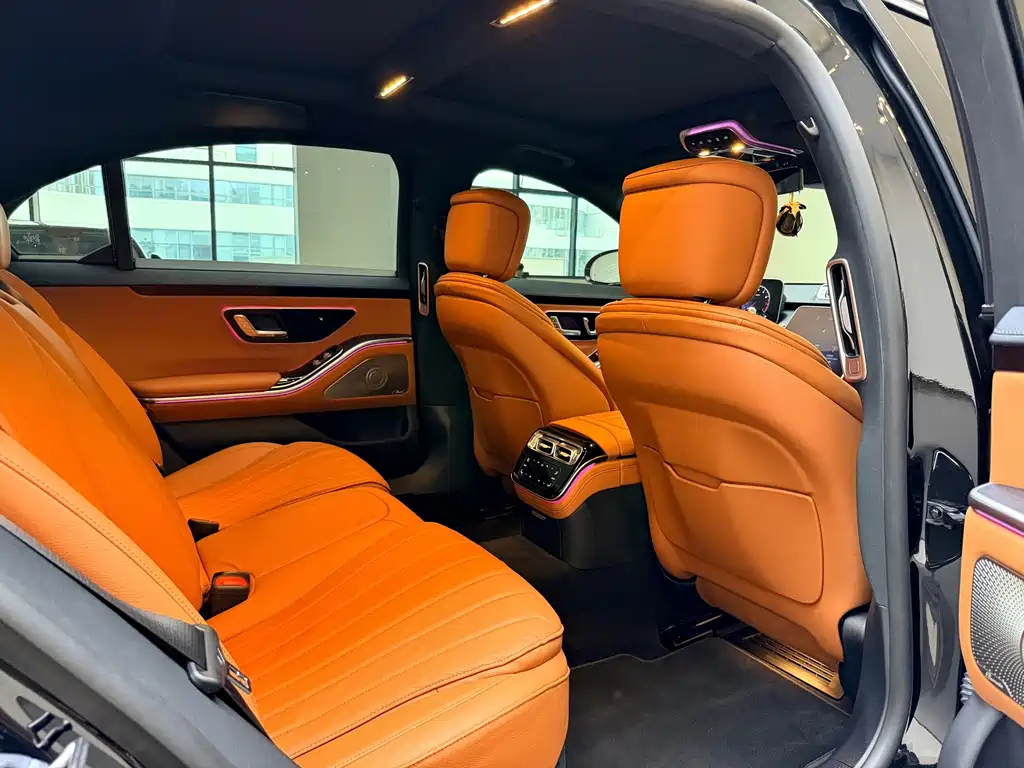 Mercedes-Benz S-Class — миниатюра 14