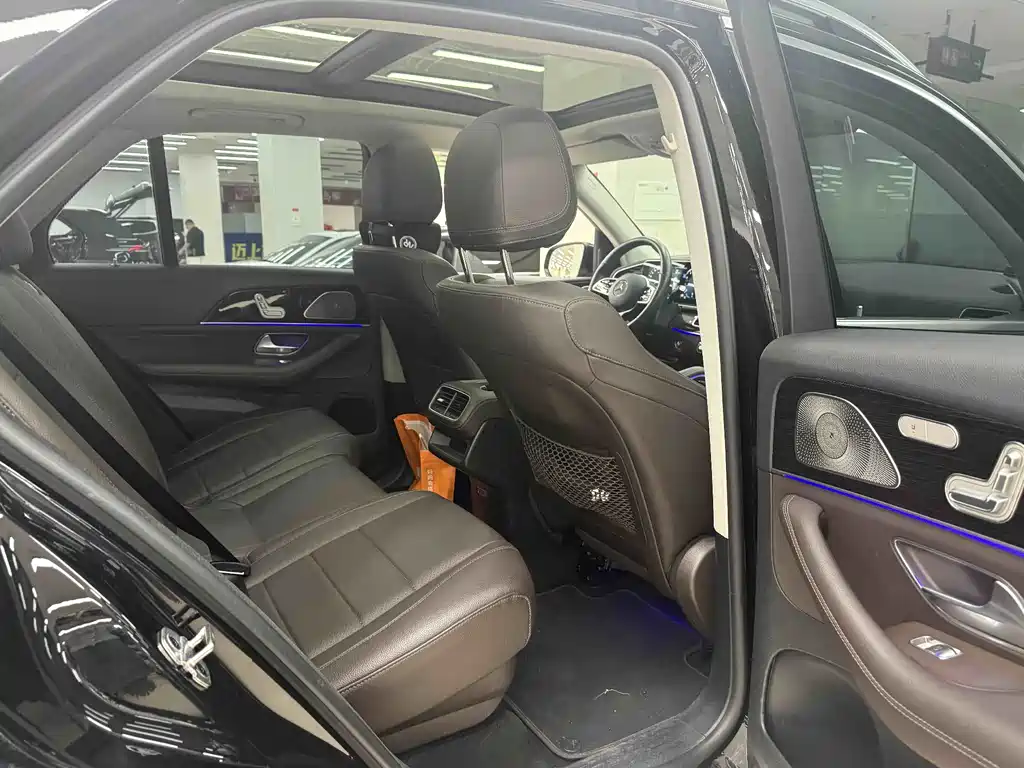 Mercedes-Benz GLE (Import) — миниатюра 13