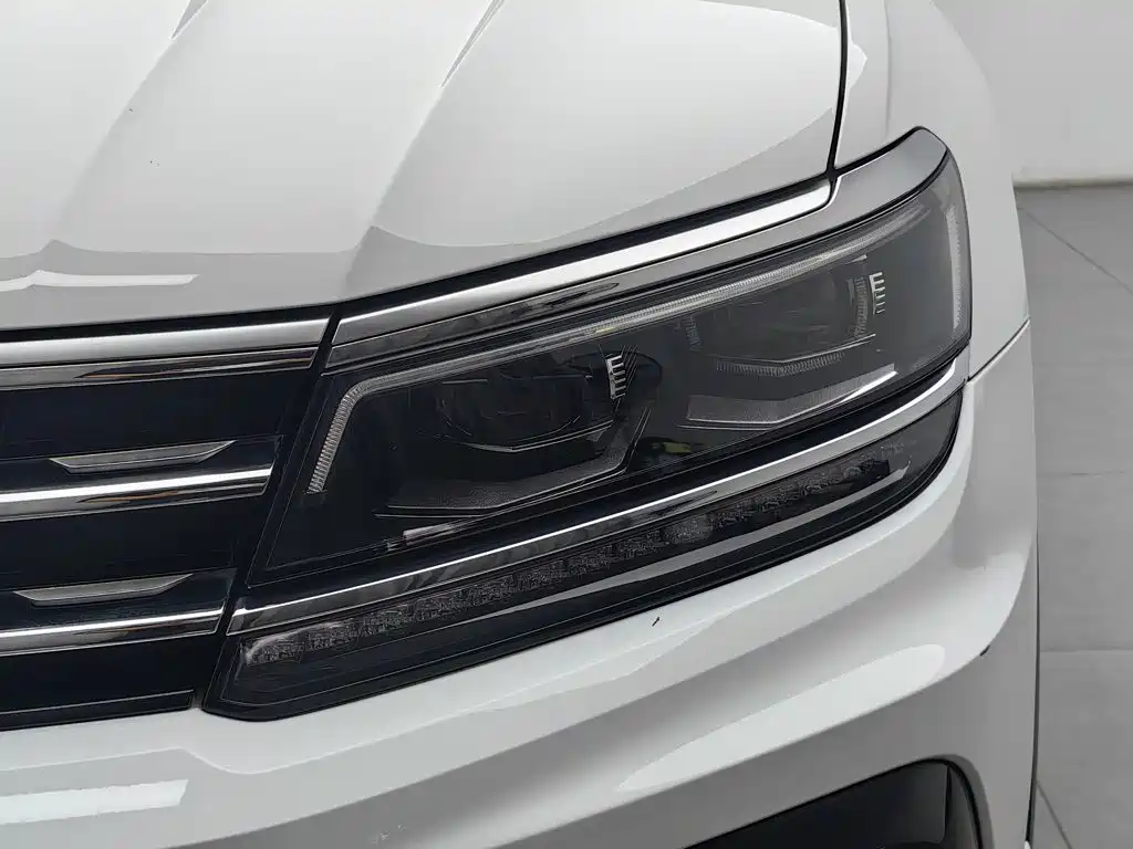 Volkswagen Tiguan — миниатюра 7