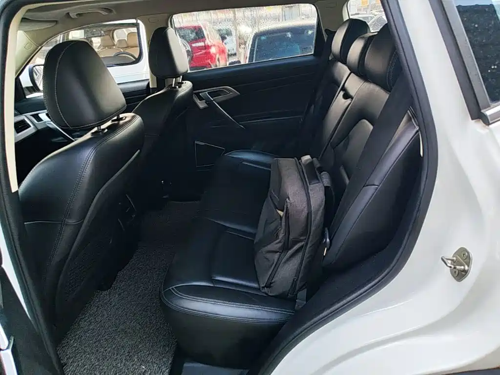 Geely Boyue — миниатюра 17