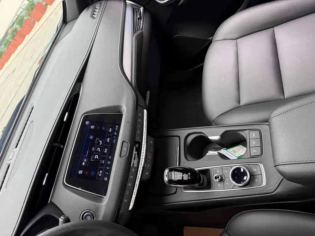 Cadillac XT4 — миниатюра 26
