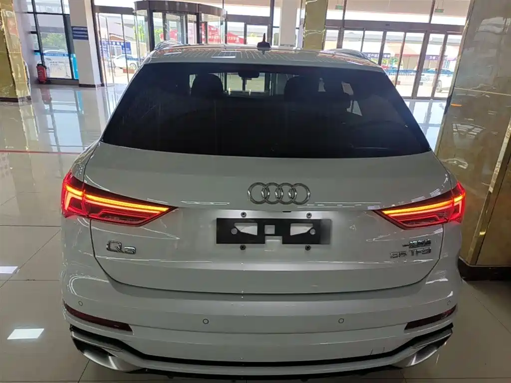 Audi Q3 2024 35 TFSI Fashion