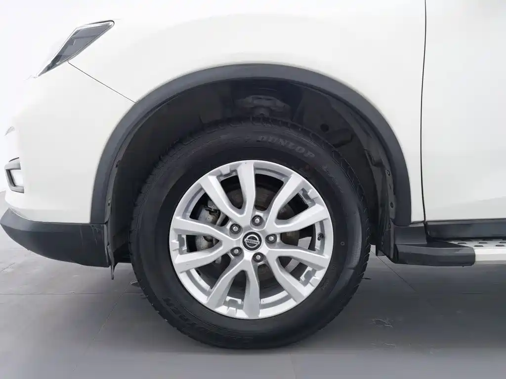 Nissan X-Trail — миниатюра 17