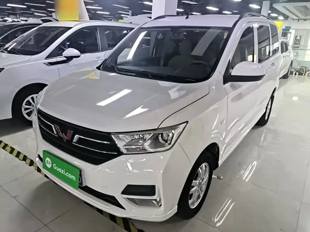 Wuling Hongguang — миниатюра 2